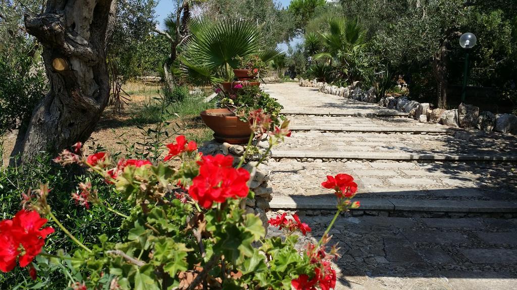 Agriturismo Tenuta La Siesta Галлиполи Экстерьер фото